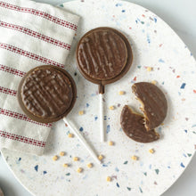 Load image into Gallery viewer, Milk Chocolate Digestive Lollipop