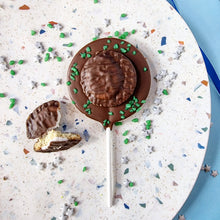 Load image into Gallery viewer, Mint Viscount Biscuit Lollipop