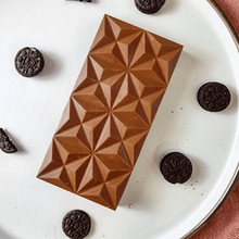 Load image into Gallery viewer, Cookies and Cream Stuffed Slabb