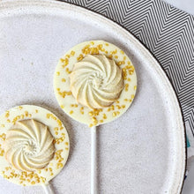 Load image into Gallery viewer, White Chocolate Viennese Whirl Cream Lollipop
