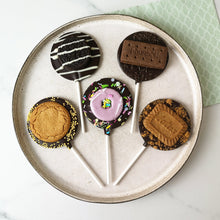 Load image into Gallery viewer, Vegan Biscuit Letterbox Lollipop Set
