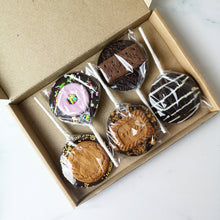 Load image into Gallery viewer, Vegan Biscuit Letterbox Lollipop Set
