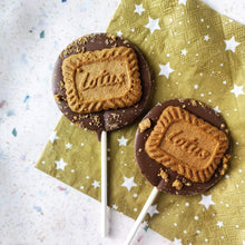 Load image into Gallery viewer, Milk Lotus Biscuit Lollipop
