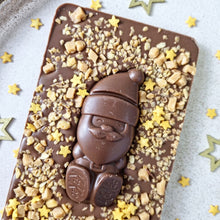 Load image into Gallery viewer, Milk Chocolate Crunchy Santa Slabb.
